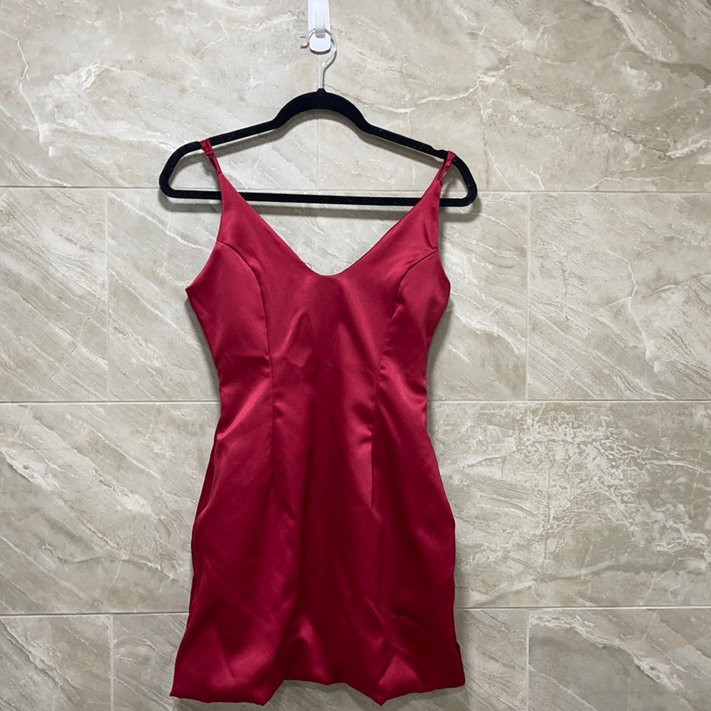 Fashion nova “Selena Satin dress” red